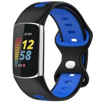 iMoshion Siliconen sport bandje Fitbit Charge 5 / Charge 6 - Zwart / Blauw