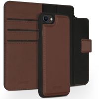 Accezz Premium Leather 2 in 1 Wallet Bookcase iPhone SE (2022 / 2020) / 8 / 7 / 6(s) - Bruin