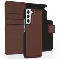 Accezz Premium Leather 2 in 1 Wallet Bookcase Samsung Galaxy S22 - Bruin
