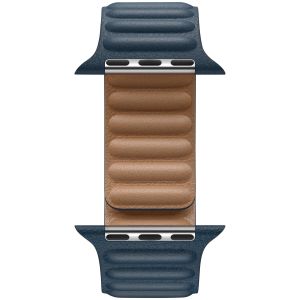 Apple Leather Link Apple Watch Series 1-9 / SE / Ultra (2) - 42/44/45/49mm - Maat M/L - Baltic Blue
