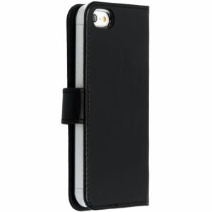 Selencia Echt Lederen Bookcase iPhone SE / 5 / 5s - Zwart