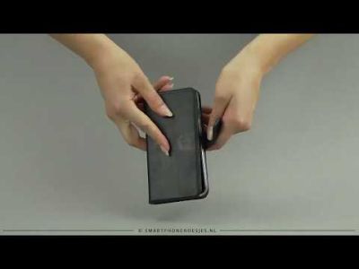 Selencia Echt Lederen Bookcase Samsung Galaxy S10e - Zwart