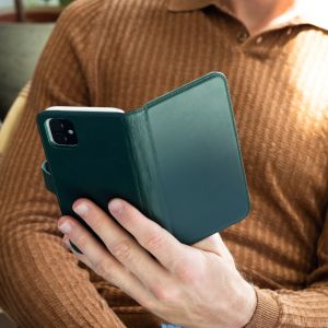 Selencia Echt Lederen Bookcase Huawei P Smart (2020) - Groen