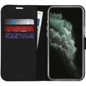 Accezz Wallet Softcase Bookcase iPhone 12 Pro Max - Zwart