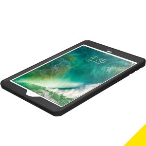 Accezz Rugged Back Case iPad 6 (2018) 9.7 inch / iPad 5 (2017) 9.7 inch - Zwart