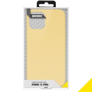 Accezz Liquid Silicone Backcover iPhone 12 (Pro) - Geel
