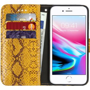 Slangenprint Bookcase iPhone SE (2022 / 2020) / 8 / 7 / 6(s) - Geel
