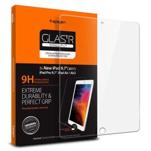Spigen GLAStR Screenprotector iPad (2017) / (2018)