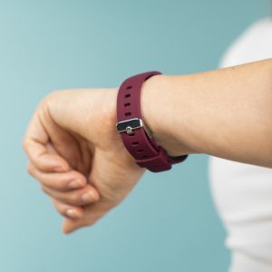 iMoshion Siliconen bandje Fitbit Inspire 2 - Donkerrood