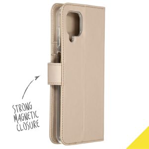 Accezz Wallet Softcase Bookcase Samsung Galaxy A12 - Goud