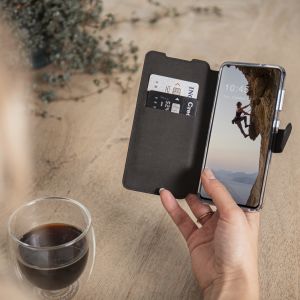 Accezz Xtreme Wallet Bookcase iPhone 12 (Pro) - Lichtblauw