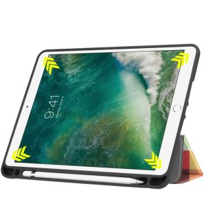 iMoshion Design Trifold Bookcase iPad 6 (2018) 9.7 inch / iPad 5 (2017) 9.7 inch / Air 2 (2014) /Air 1 (2013) - Kleurtjes
