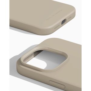 iDeal of Sweden Silicone Case iPhone 14 Pro - Beige