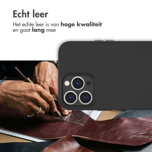 Accezz Leather Backcover met MagSafe iPhone 13 Pro - Zwart