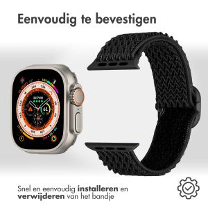 iMoshion Elastisch nylon bandje Apple Watch Series 1-9 / SE / Ultra (2) - 42/44/45/49 mm - Zwart