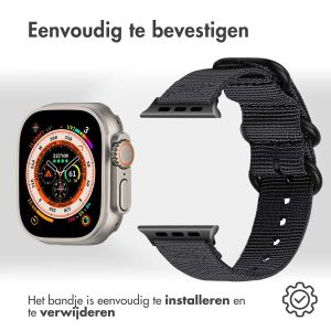 iMoshion Nylon bandje Apple Watch Series 1-9 / SE / Ultra (2) - 42/44/45/49 mm - Zwart