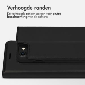 Accezz Premium Leather Slim Bookcase iPhone SE (2022 / 2020) / 8 / 7 / 6(s) - Zwart