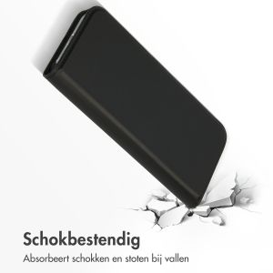Accezz Premium Leather Slim Bookcase iPhone 13 - Zwart