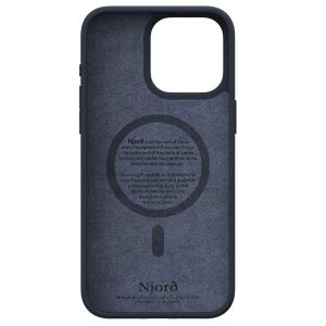 Njorð Collections Salmon Leather MagSafe Case iPhone 15 Pro Max - Black