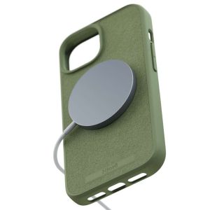 Njorð Collections Suède Comfort+ Case MagSafe iPhone 15 - Olive