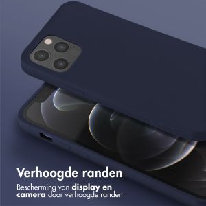 Selencia Siliconen hoesje met afneembaar koord iPhone 12 (Pro) - Donkerblauw