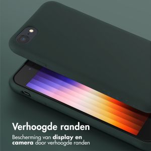 Selencia Siliconen hoesje met afneembaar koord iPhone SE (2022 / 2020) / 8 / 7 - Donkergroen