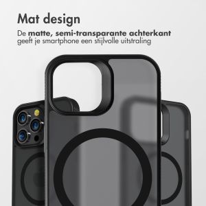 Accezz Rugged Frosted Backcover met MagSafe iPhone 14 Pro - Zwart
