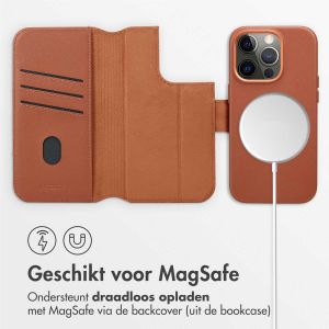 Accezz Leather Bookcase 2-in-1 met MagSafe iPhone 14 Pro - Sienna Brown
