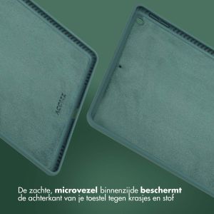 Accezz Liquid Silicone Backcover iPad 10.2 (2019 / 2020 / 2021) - Donkergroen