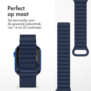 iMoshion Siliconen magnetisch bandje Apple Watch Series 1-9 / SE - 38/40/41 mm - Donkerblauw