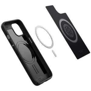 Spigen MagSafe Armor Backcover iPhone 13 - Zwart
