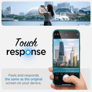 Spigen GLAStR EZ Fit Screenprotector + Applicator iPhone 15