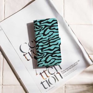 iMoshion Design Bookcase iPhone 12 (Pro) - Black Blue Stripes