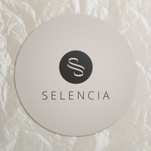 Selencia Fluwelen Cover MacBook Pro 13 inch (2020 / 2022) - A2289 / A2251 - Beige