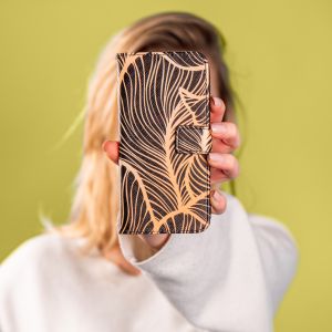 iMoshion Design Softcase Bookcase iPhone 13 - Golden Leaves