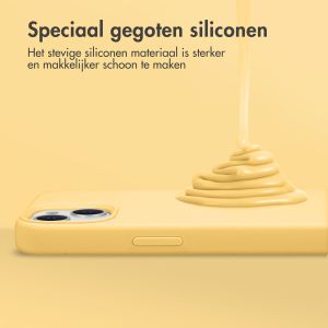 Accezz Liquid Silicone Backcover met MagSafe iPhone 14 Pro - Geel