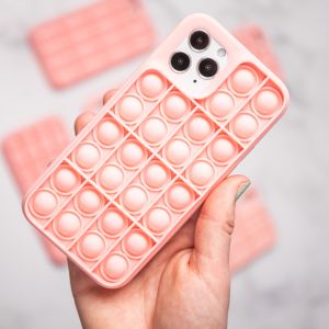iMoshion Pop It Fidget Toy - Pop It hoesje iPhone 12 (Pro) - Roze