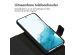 Accezz Premium Leather 2 in 1 Wallet Bookcase Samsung Galaxy S22 - Zwart