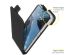 Accezz Flipcase Samsung Galaxy S22 - Zwart