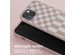 Selencia Siliconen design hoesje met afneembaar koord iPhone 15 - Irregular Check Sand Pink