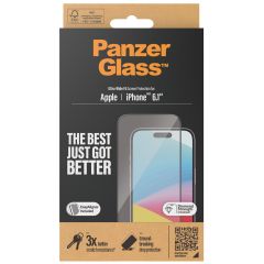PanzerGlass Ultra-Wide Fit Anti-Bacterial Screenprotector incl. applicator iPhone 15