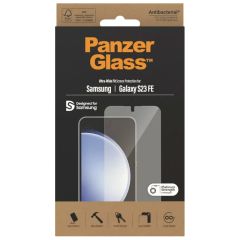 PanzerGlass Ultra-Wide Fit Anti-Bacterial Screenprotector incl. applicator Samsung Galaxy S23 FE