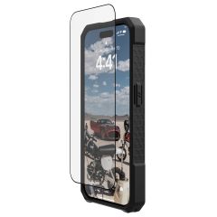 UAG Shield Plus Screenprotector iPhone 15 Pro