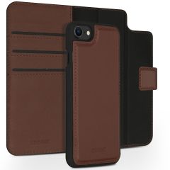 Accezz Premium Leather 2 in 1 Wallet Book Case iPhone SE (2022 / 2020) / 8 / 7 / 6(s) - Bruin
