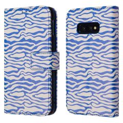 iMoshion Design Bookcase Samsung Galaxy S10e - White Blue Stripes