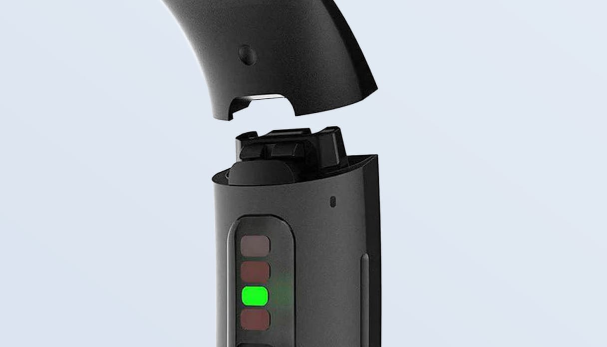 Foto van een fitbit bevestiging.