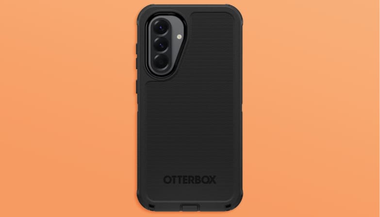 Een zwarte Otterbox Defender Rugged Backcover met MagSafe.