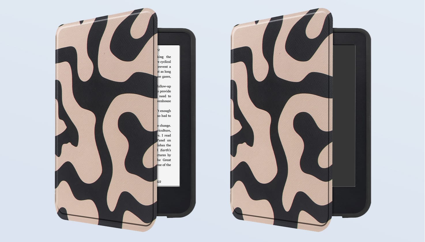 Foto van twee e-readers in een Selencia Vivid hoes waarbij je ziet wat de auto-wake functie doet. 