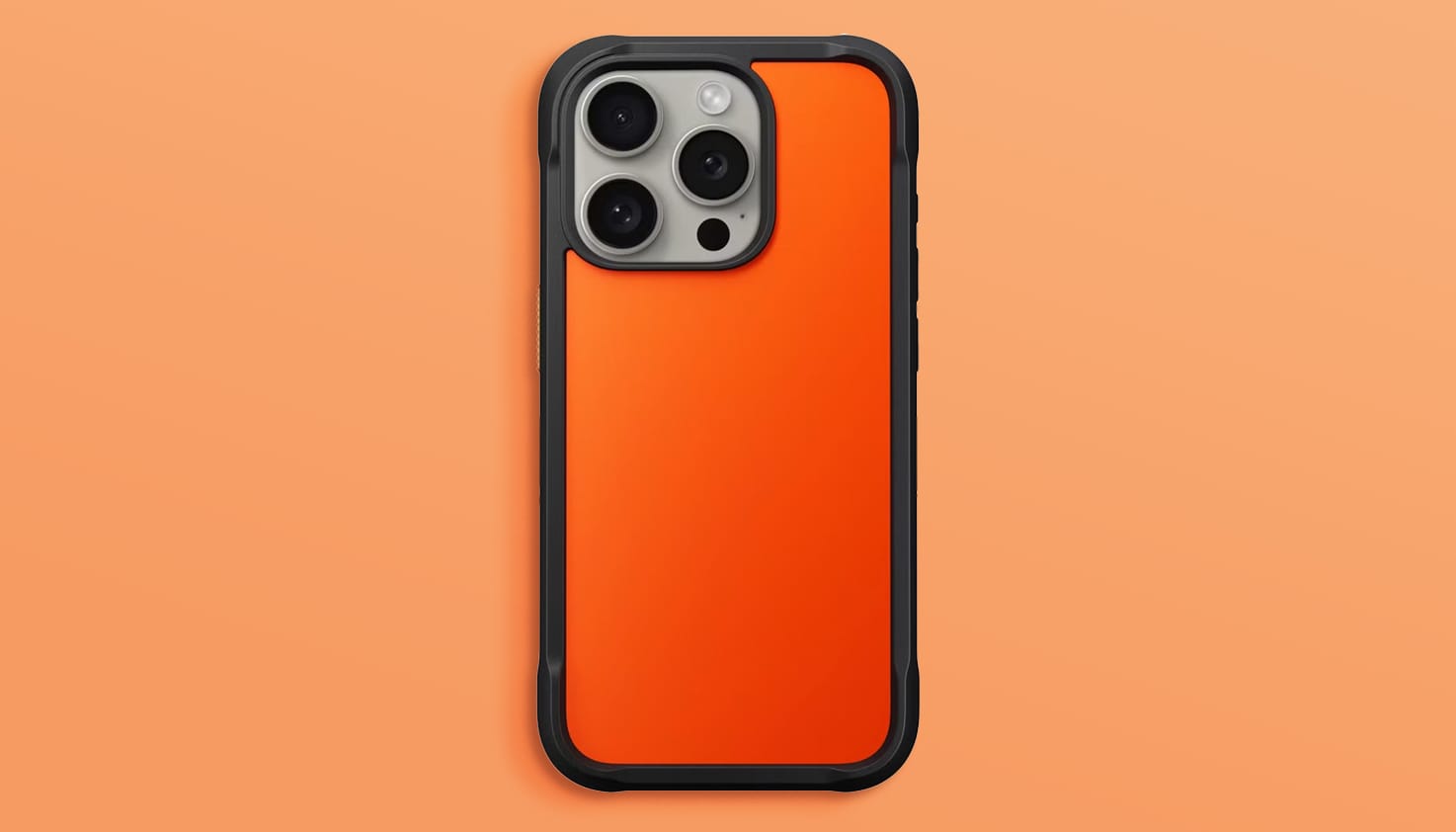 Een oranje Nomad Rugged telefoonhoesje.